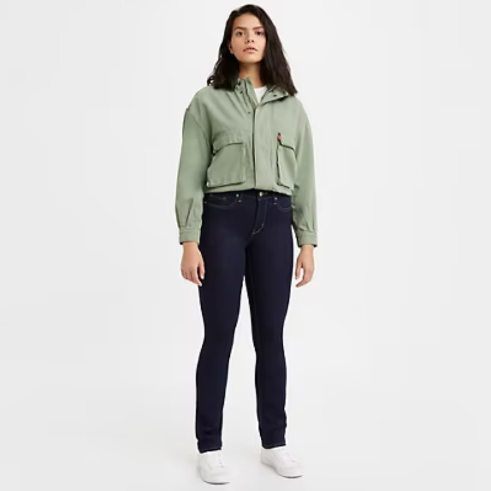 Levi’s 312 Shaping Slim Jeans